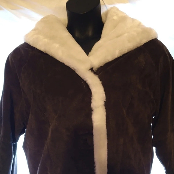 Gorgeous shearling suede winter coat EUC ❤️ - Picture 4 of 15